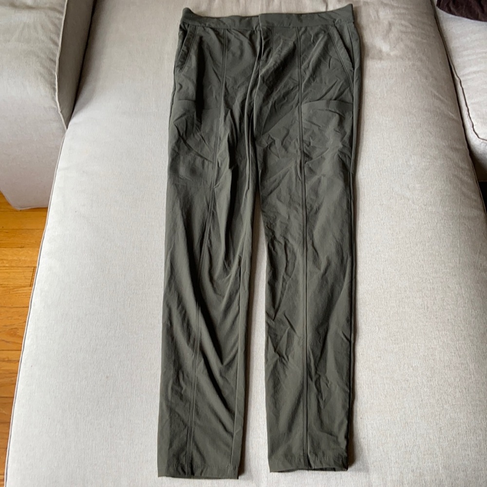 Tall Athleta Wander Stash ankle pants